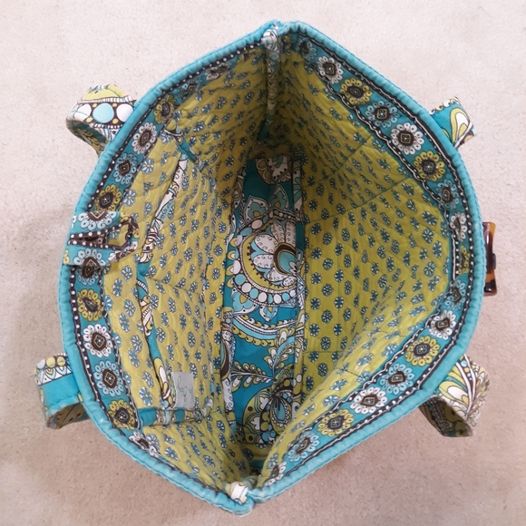 Vera Bradley paisley quilted purse *P1 - Picture 4 of 5